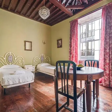 Holiday In San Crist Bal De La Laguna Holiday home *